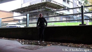 [Peeing, Of Indian Teen, Hairy] Pissing In Public Of Its Teen Peeing Outdoors And Flashing